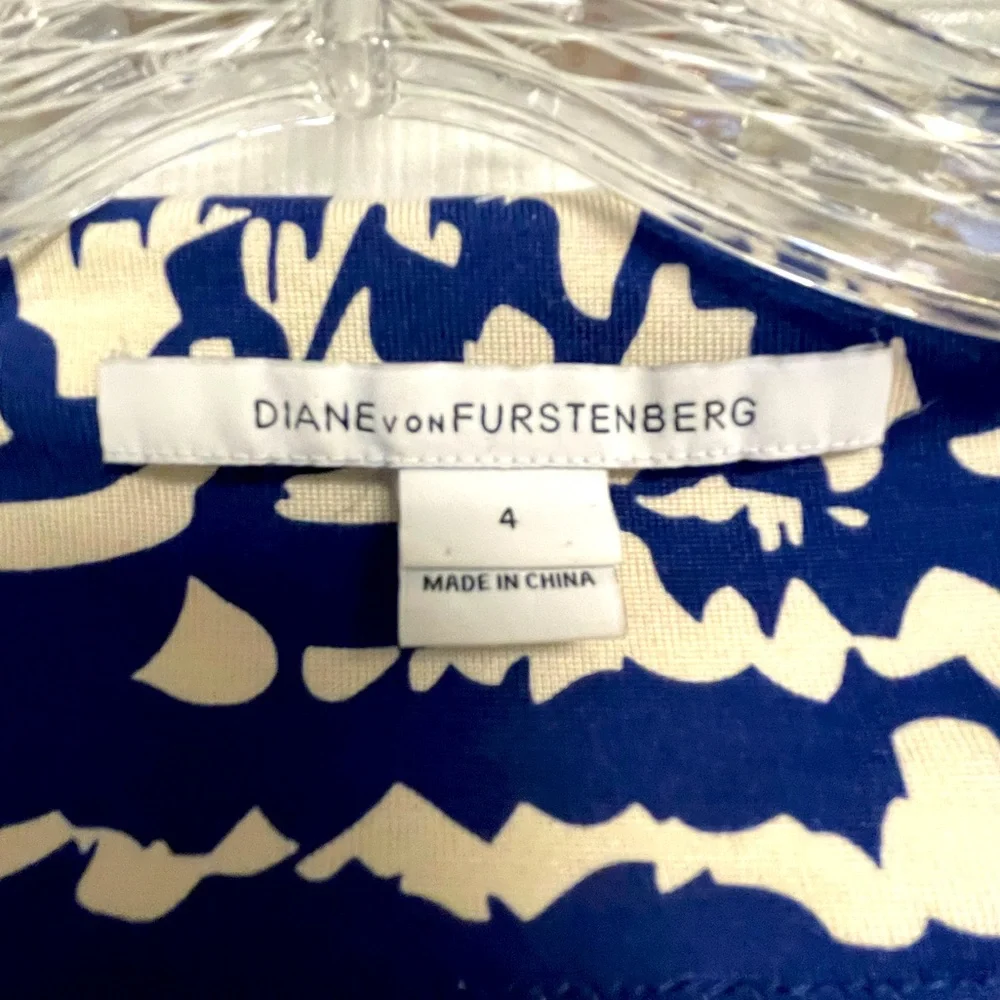 DVF Wrap Dress - Picture 3 of 4